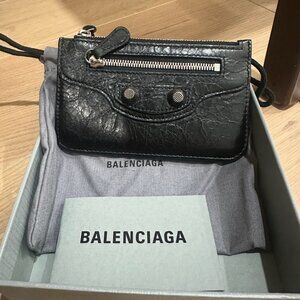 Never used Balenciaga Le Cagole Long Coin And Card Holder